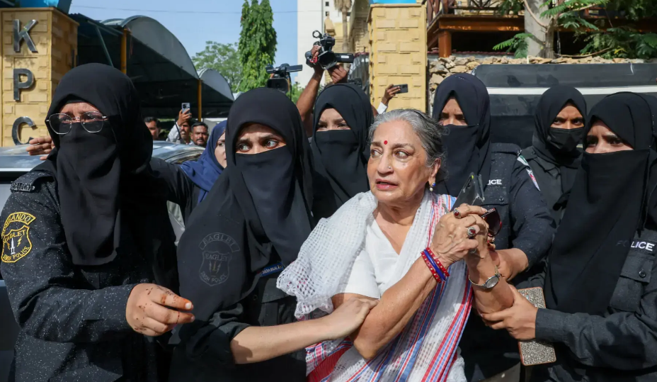 Sindh Police Suspend Three Officials Over Alleged Mistreatment of Aurat March Activists; Home Minister Regrets Incident